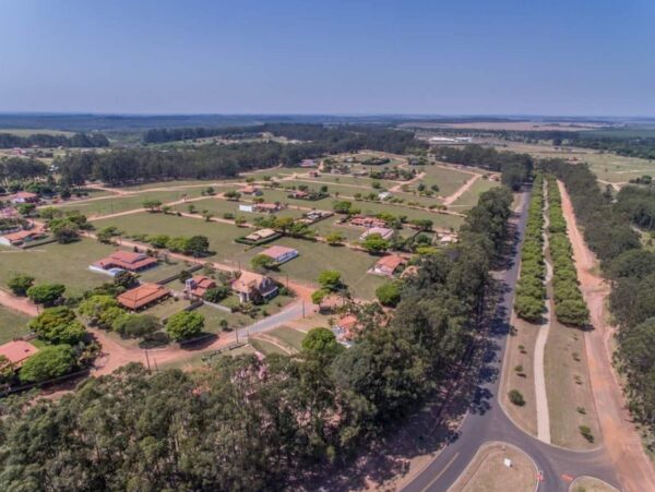 Lote LX03 - Condomínio Deluxy One I - Santa Bárbara Resort Residence - Image 2